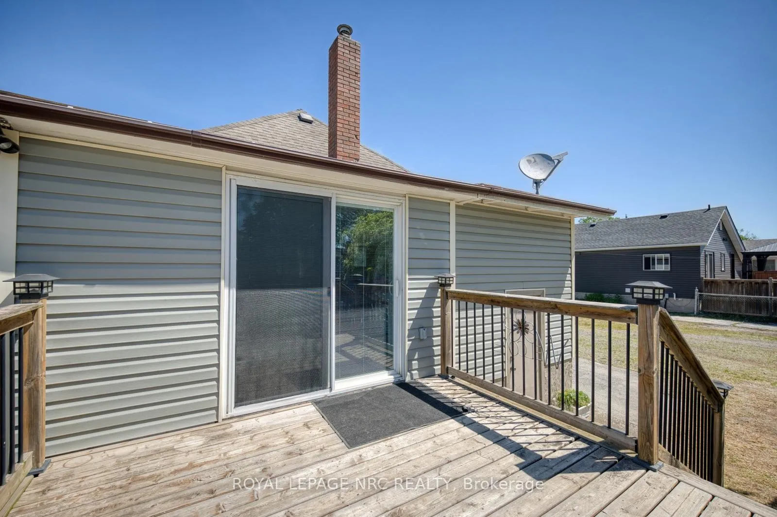 Photo 24 of 17 Huron Street, Welland, Dain City — HOMEH