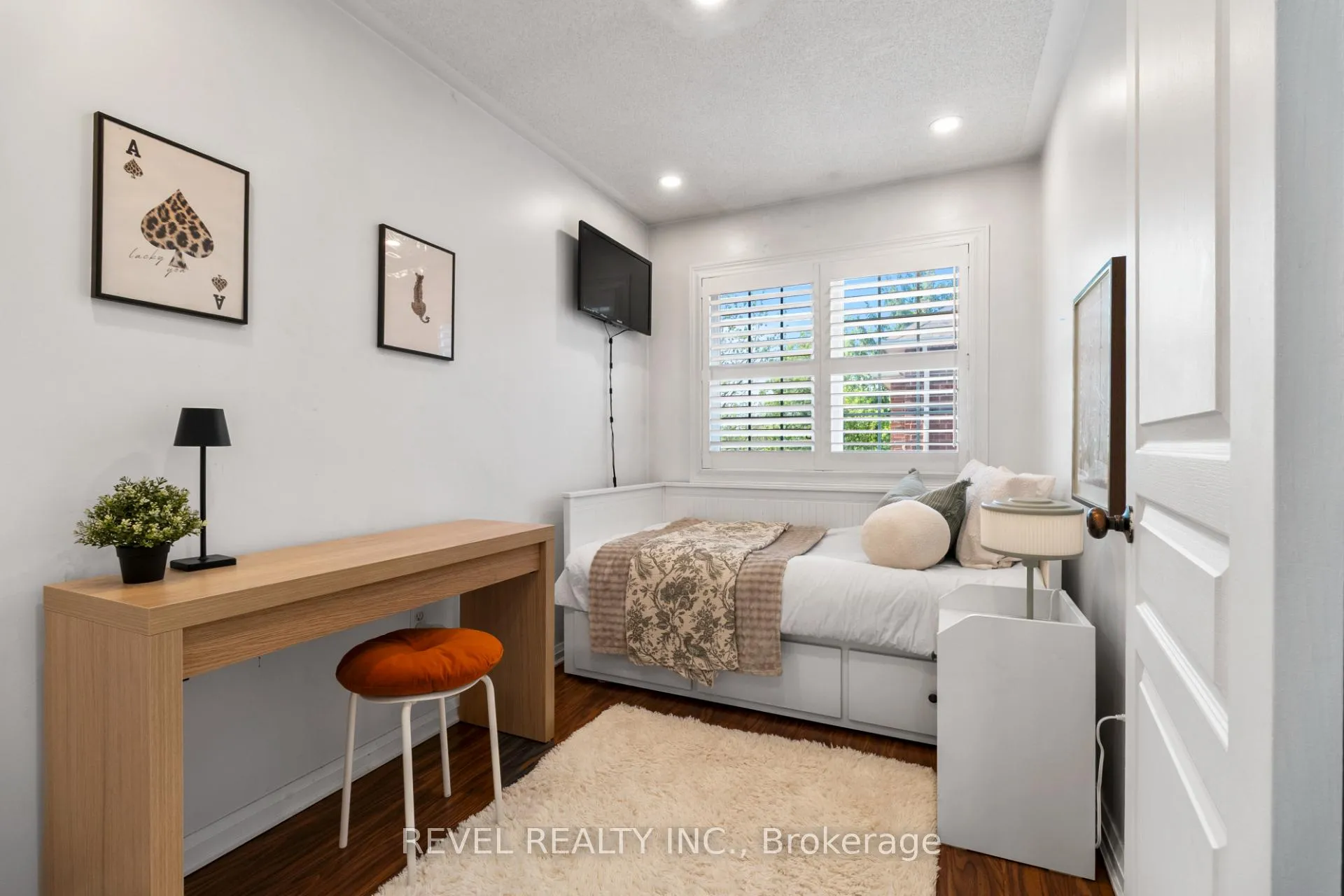Photo 17 of 44 Denison Avenue, Brampton, Downtown Brampton — HOMEH