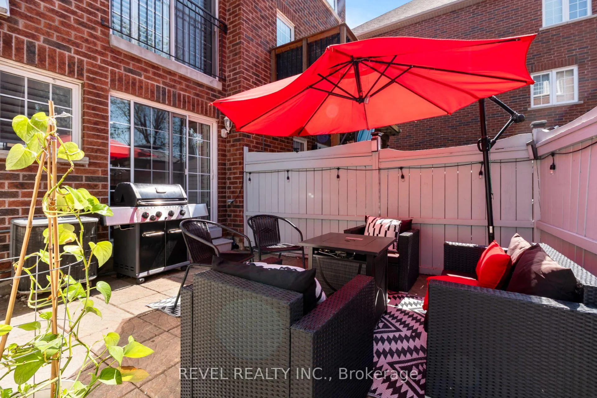 Photo 23 of 44 Denison Avenue, Brampton, Downtown Brampton — HOMEH