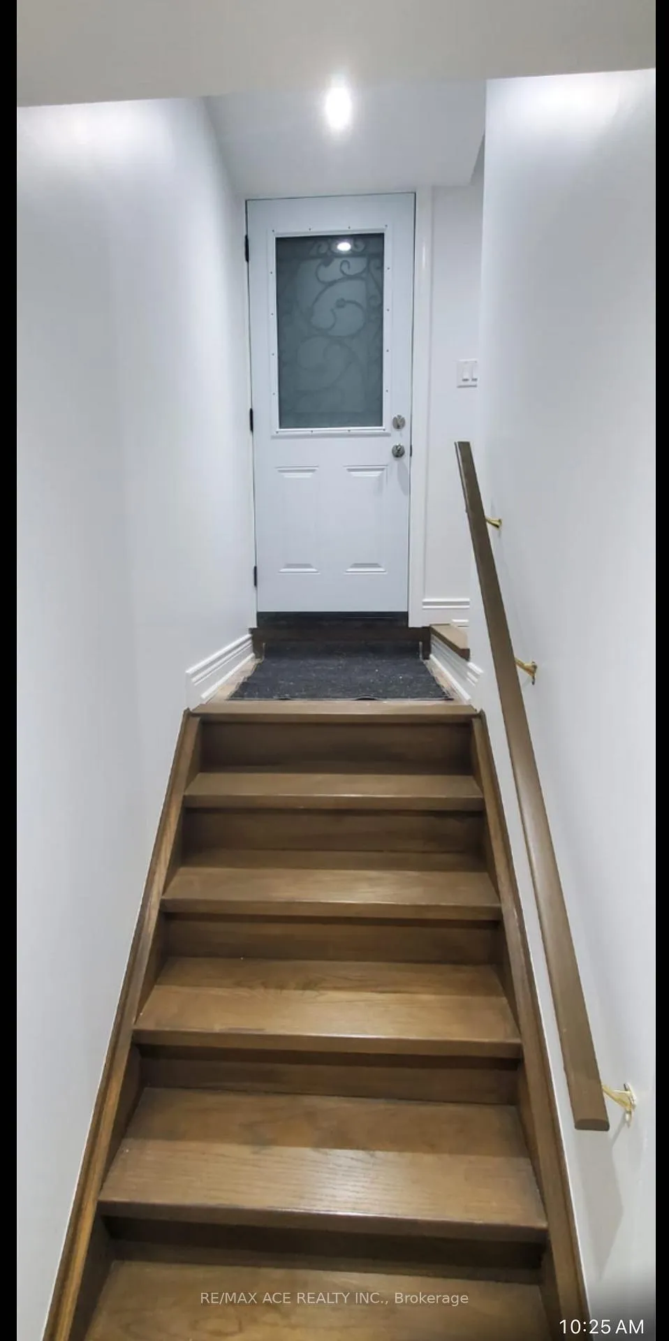 Photo 2 of Unit Bsmt, 48 Lloydminster Avenue, Ajax, Central East — HOMEH
