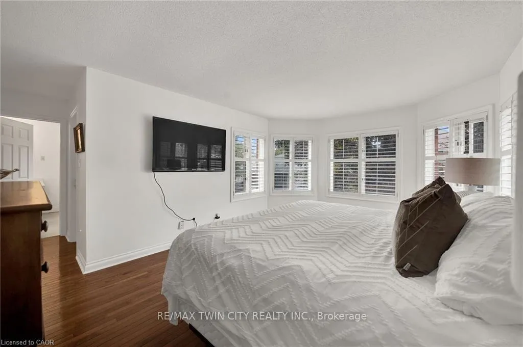 Photo 18 of 250 Grey Squirrel Place, Waterloo, Colonial Acres — HOMEH