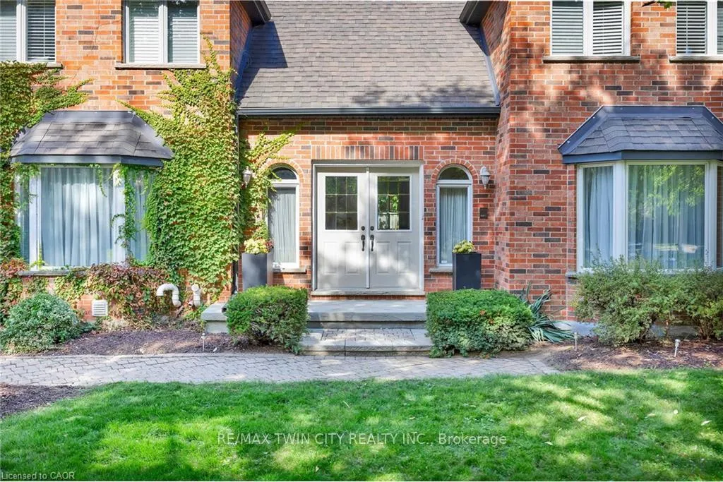 Photo 33 of 250 Grey Squirrel Place, Waterloo, Colonial Acres — HOMEH
