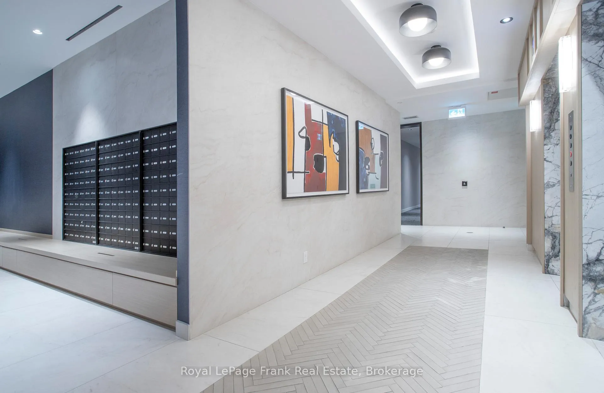 Photo 6 of Unit 604, 201 Brock Street S, Whitby, Downtown Whitby — HOMEH
