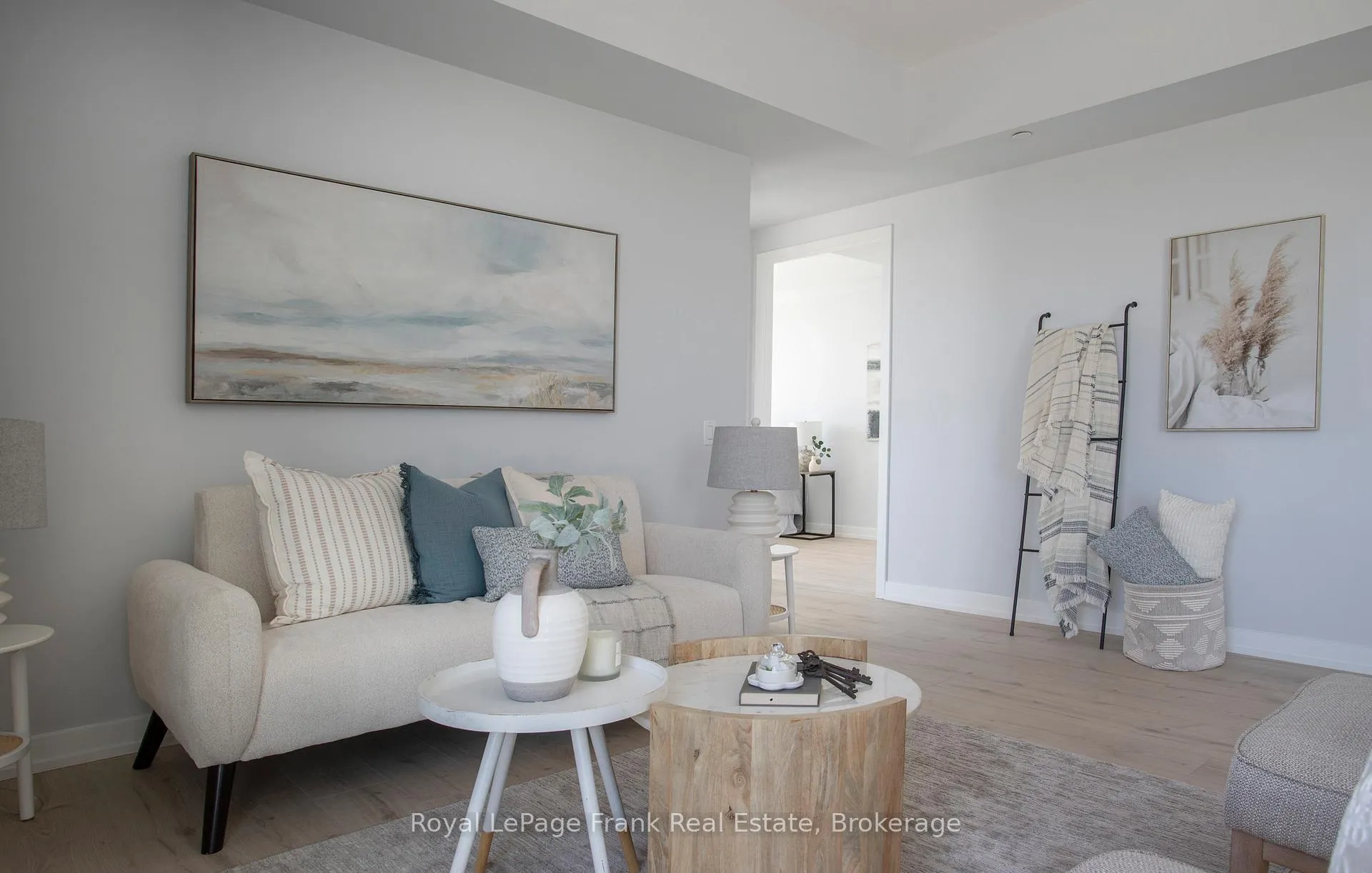 Photo 10 of Unit 604, 201 Brock Street S, Whitby, Downtown Whitby — HOMEH