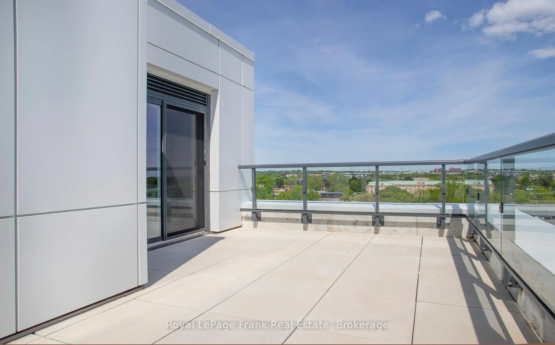 Photo 14 of Unit 604, 201 Brock Street S, Whitby, Downtown Whitby — HOMEH
