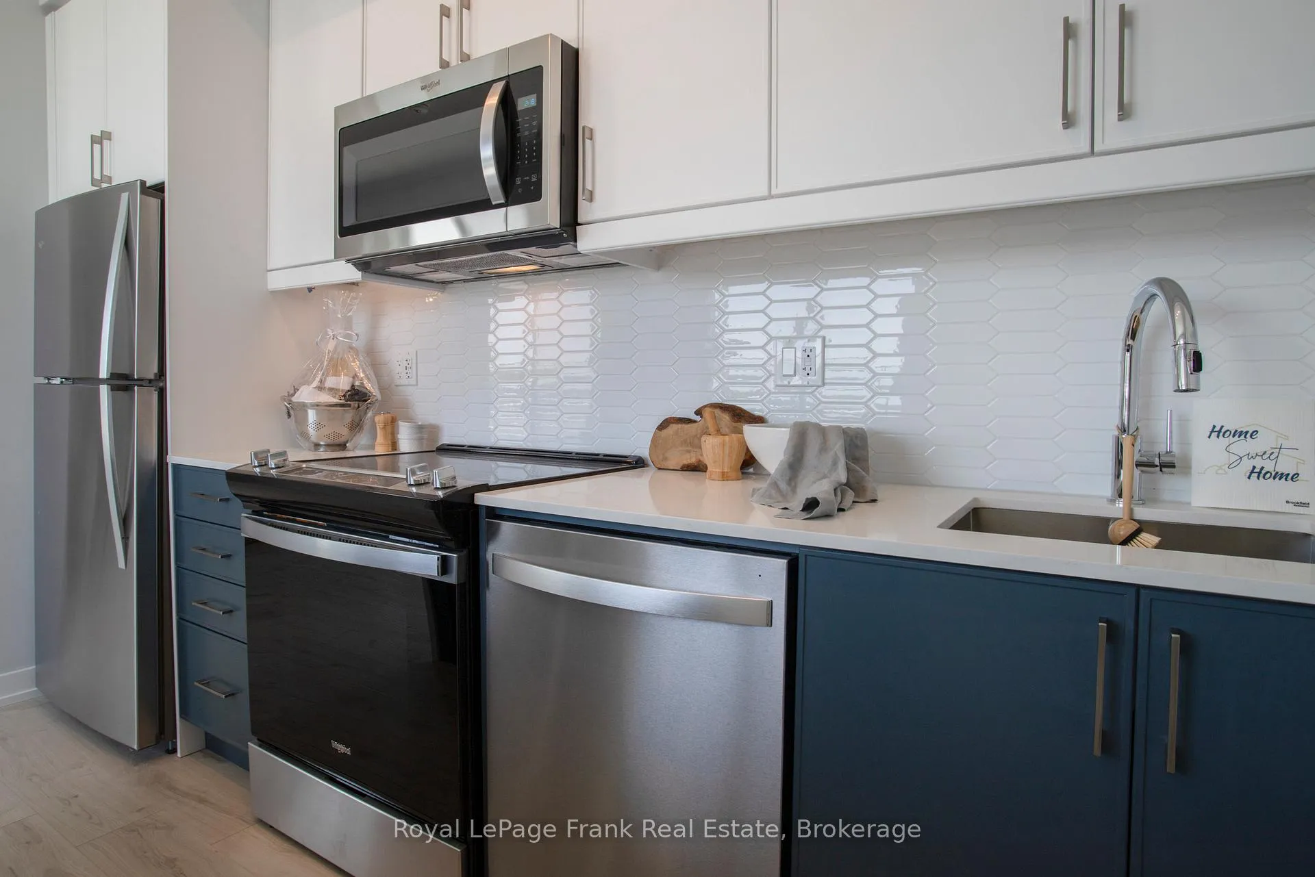 Photo 24 of Unit 604, 201 Brock Street S, Whitby, Downtown Whitby — HOMEH