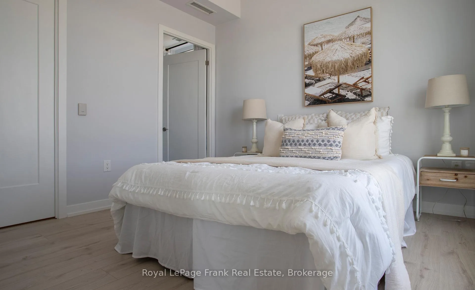 Photo 27 of Unit 604, 201 Brock Street S, Whitby, Downtown Whitby — HOMEH