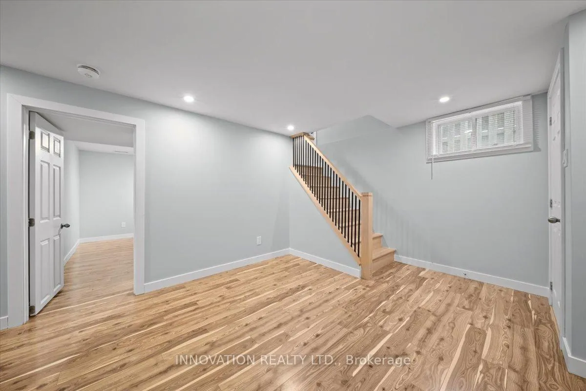 Photo 4 of 925 Elsett Street, Ottawa, Elmvale Acres/Urbandale — HOMEH