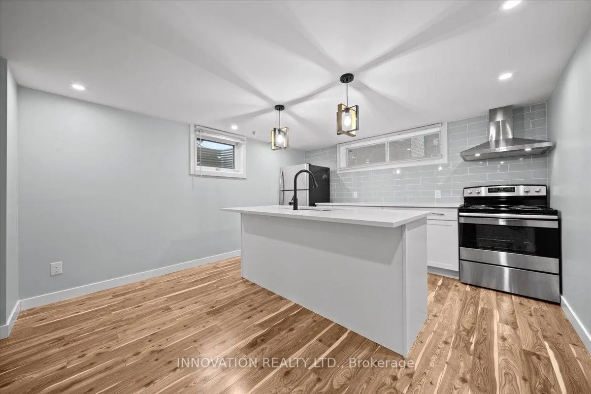 Photo 6 of 925 Elsett Street, Ottawa, Elmvale Acres/Urbandale — HOMEH
