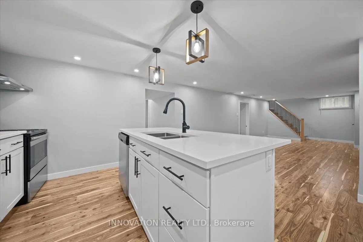Photo 9 of 925 Elsett Street, Ottawa, Elmvale Acres/Urbandale — HOMEH