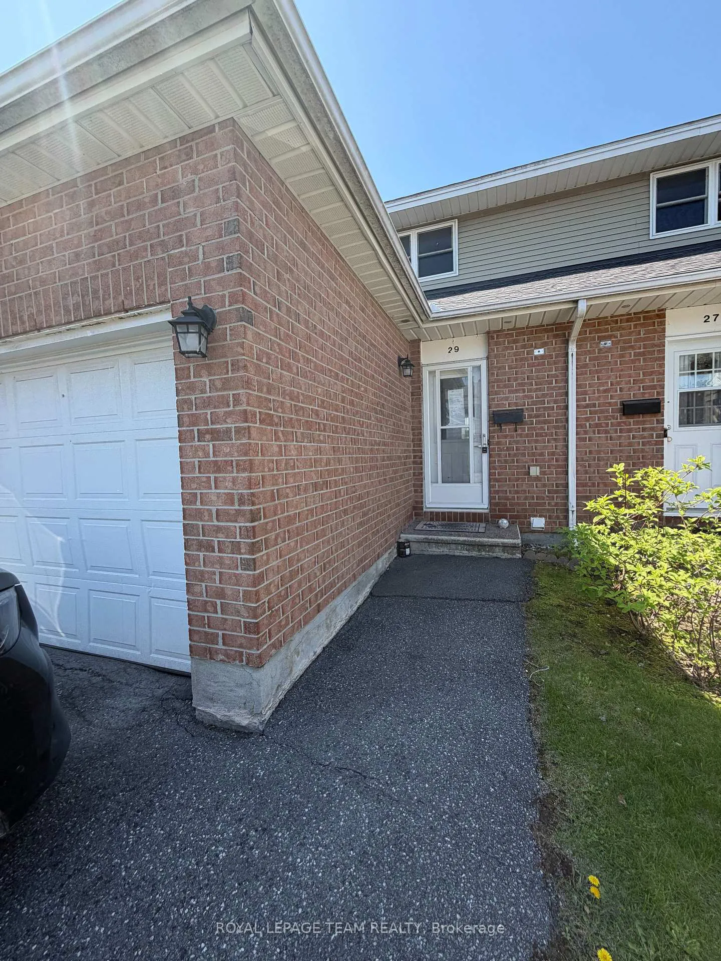 Photo 1 of 29 Bentbrook Crescent, Ottawa, Barrhaven - Heritage Park — HOMEH