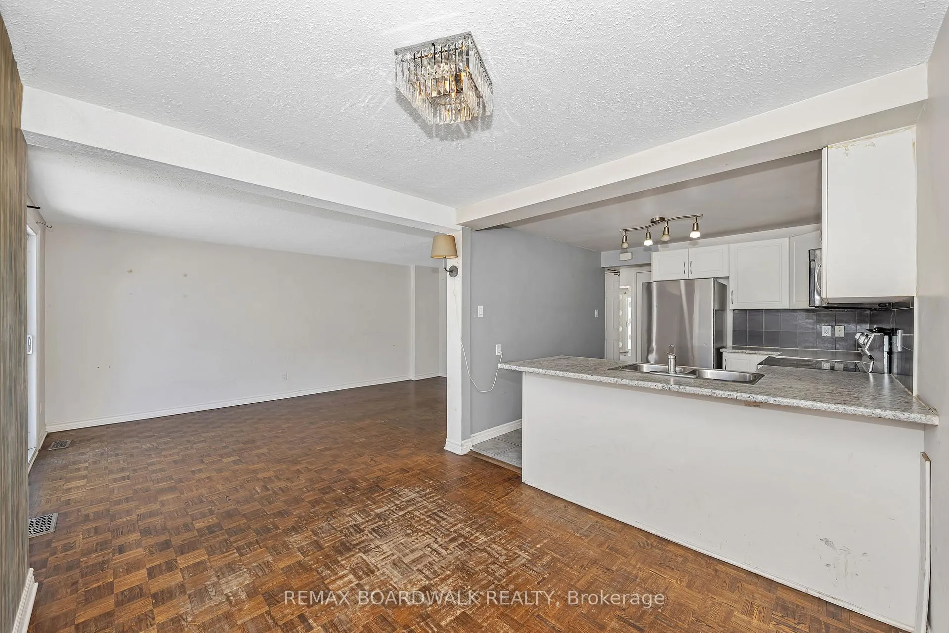 Photo 8 of Unit 67, 392 Garden Glen Private, Ottawa, Meadowlands/Crestview — HOMEH