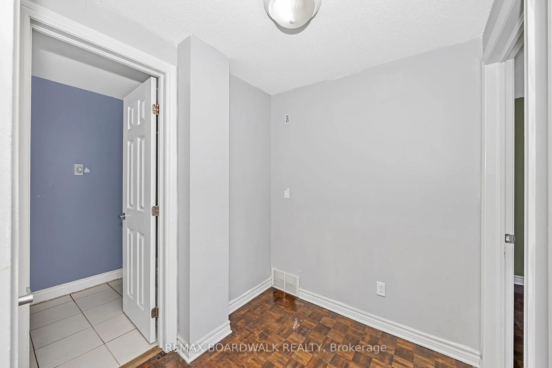Photo 16 of Unit 67, 392 Garden Glen Private, Ottawa, Meadowlands/Crestview — HOMEH