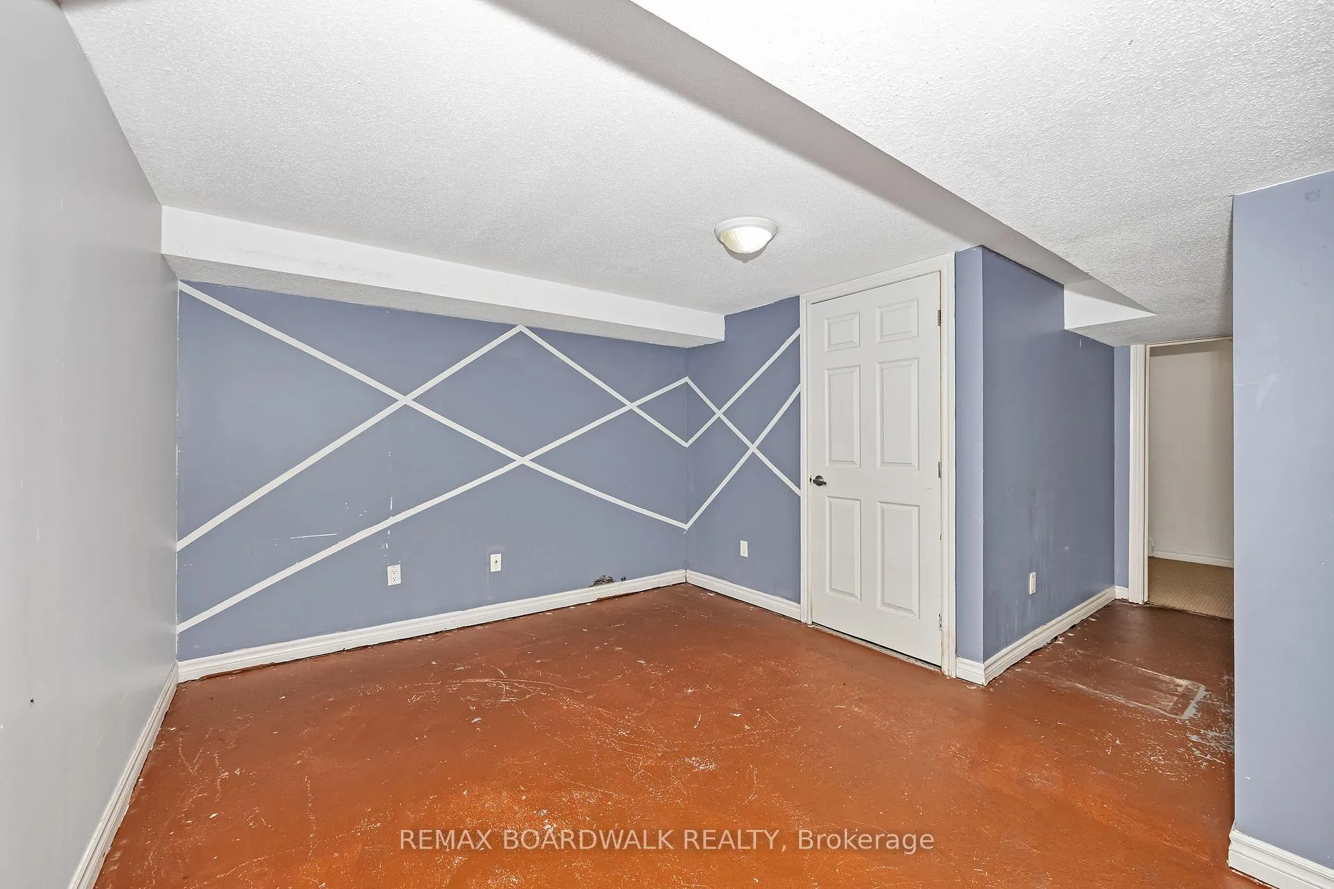 Photo 30 of Unit 67, 392 Garden Glen Private, Ottawa, Meadowlands/Crestview — HOMEH