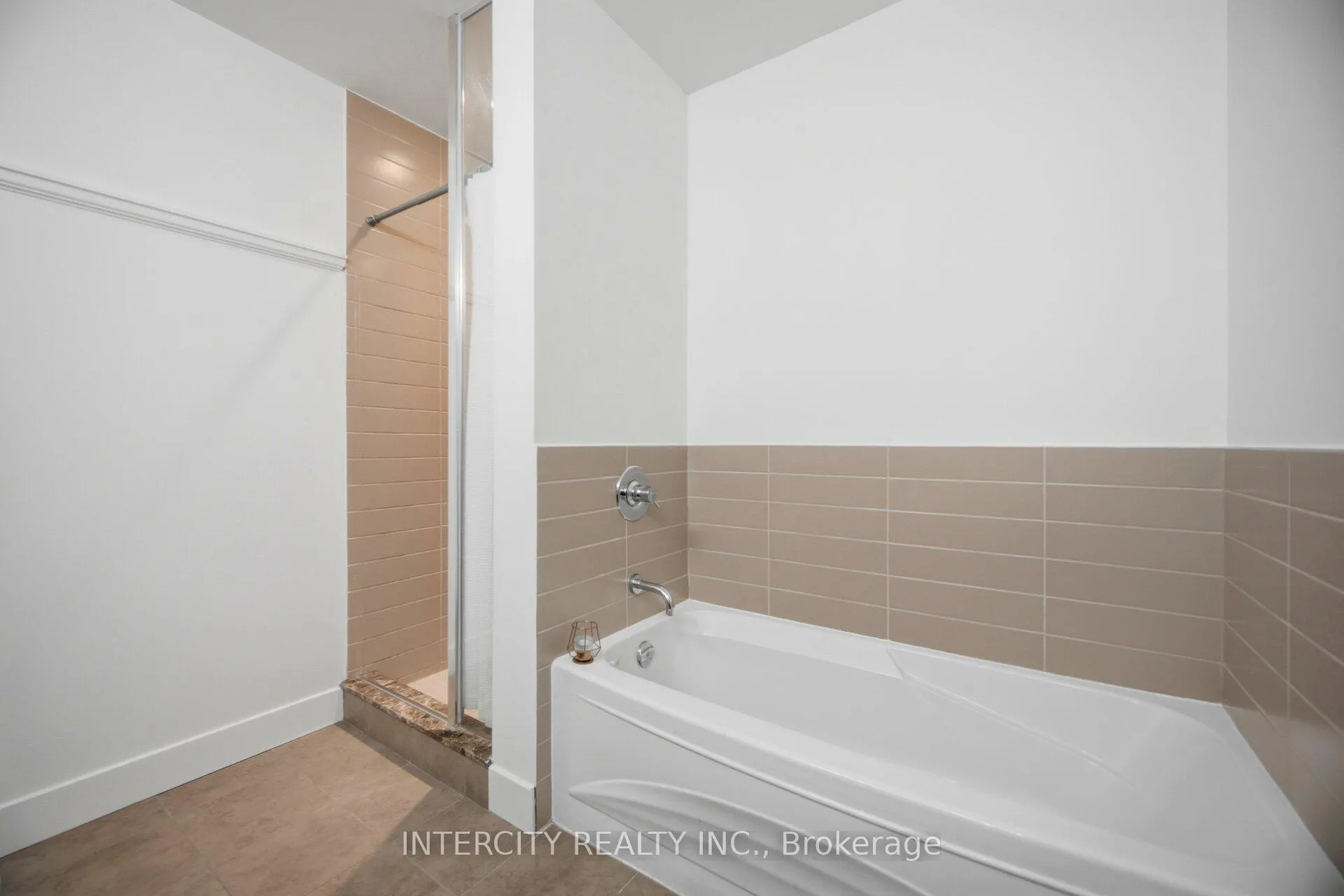 Photo 22 of Unit 3104, 23 Sheppard Avenue E, North York, Willowdale East — HOMEH