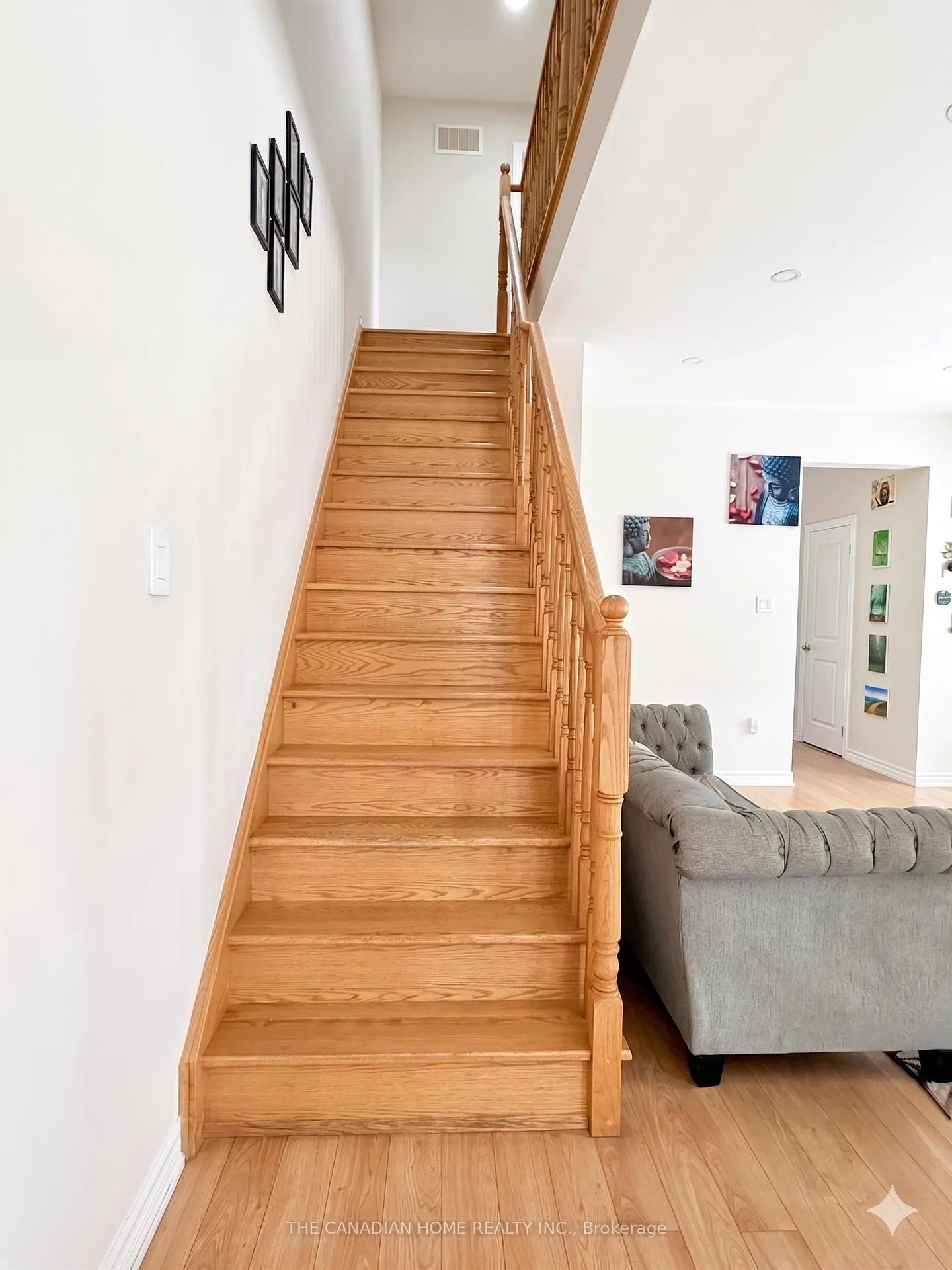 Photo 15 of 41 Crumlin Crescent, Brampton, Credit Valley — HOMEH