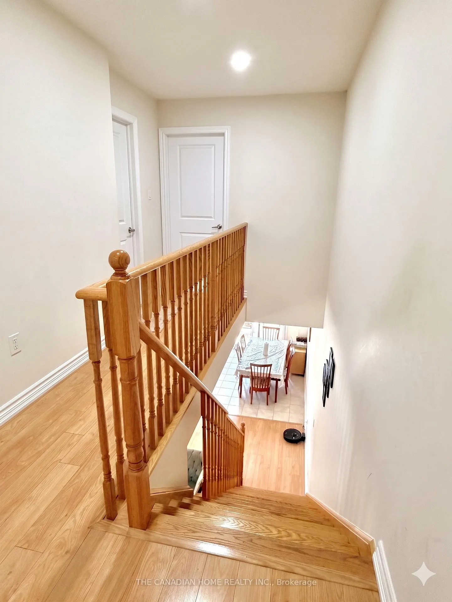 Photo 16 of 41 Crumlin Crescent, Brampton, Credit Valley — HOMEH