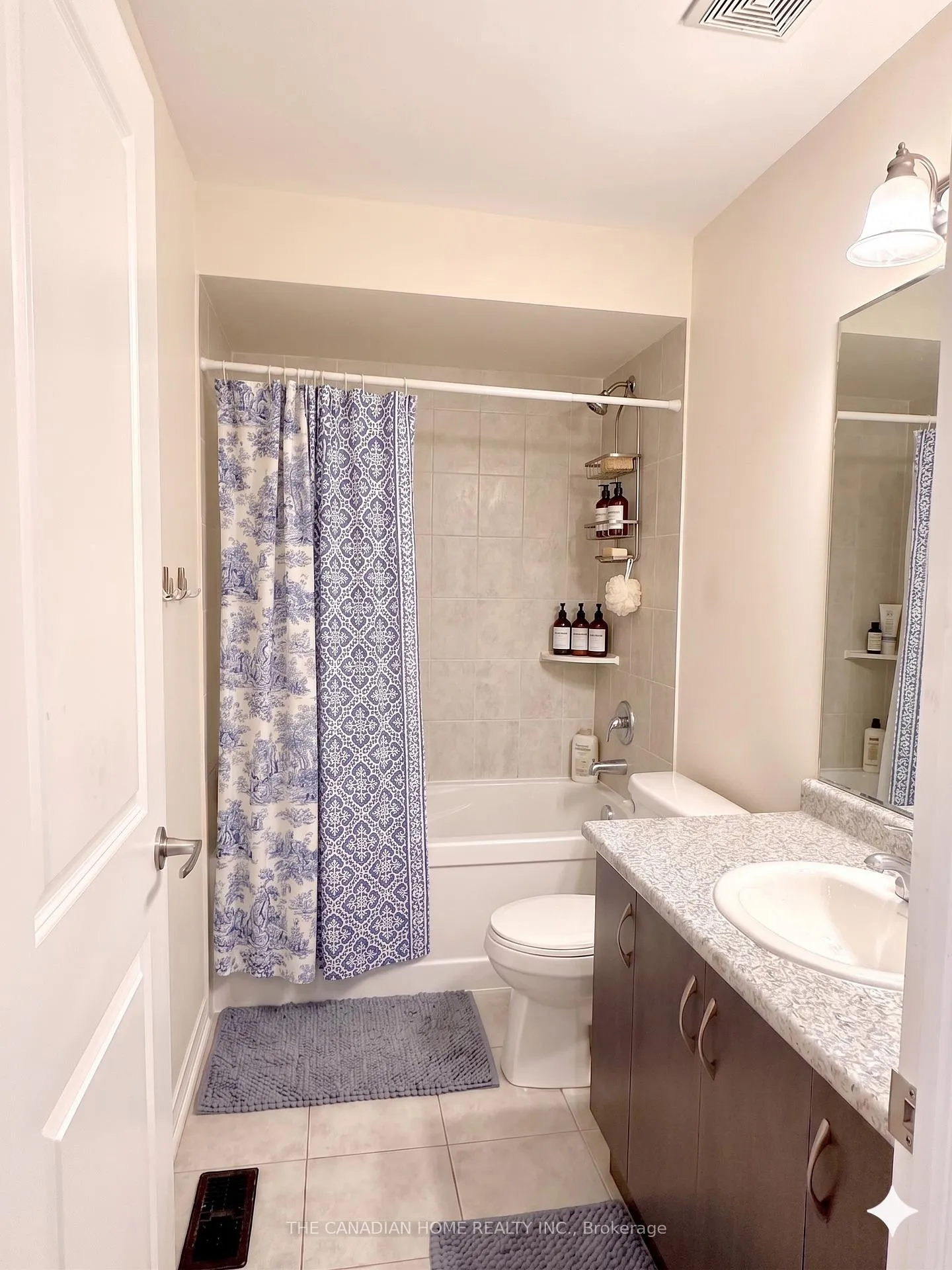 Photo 27 of 41 Crumlin Crescent, Brampton, Credit Valley — HOMEH