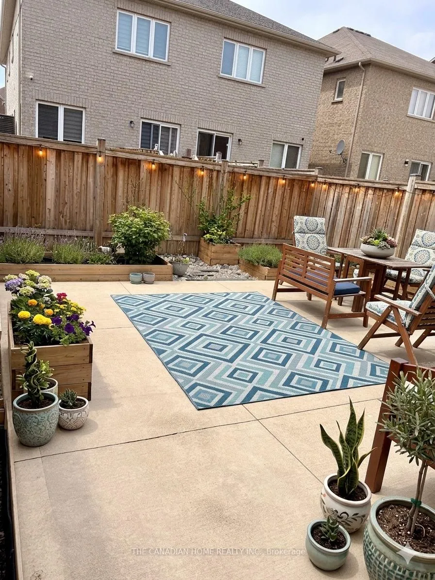 Photo 28 of 41 Crumlin Crescent, Brampton, Credit Valley — HOMEH