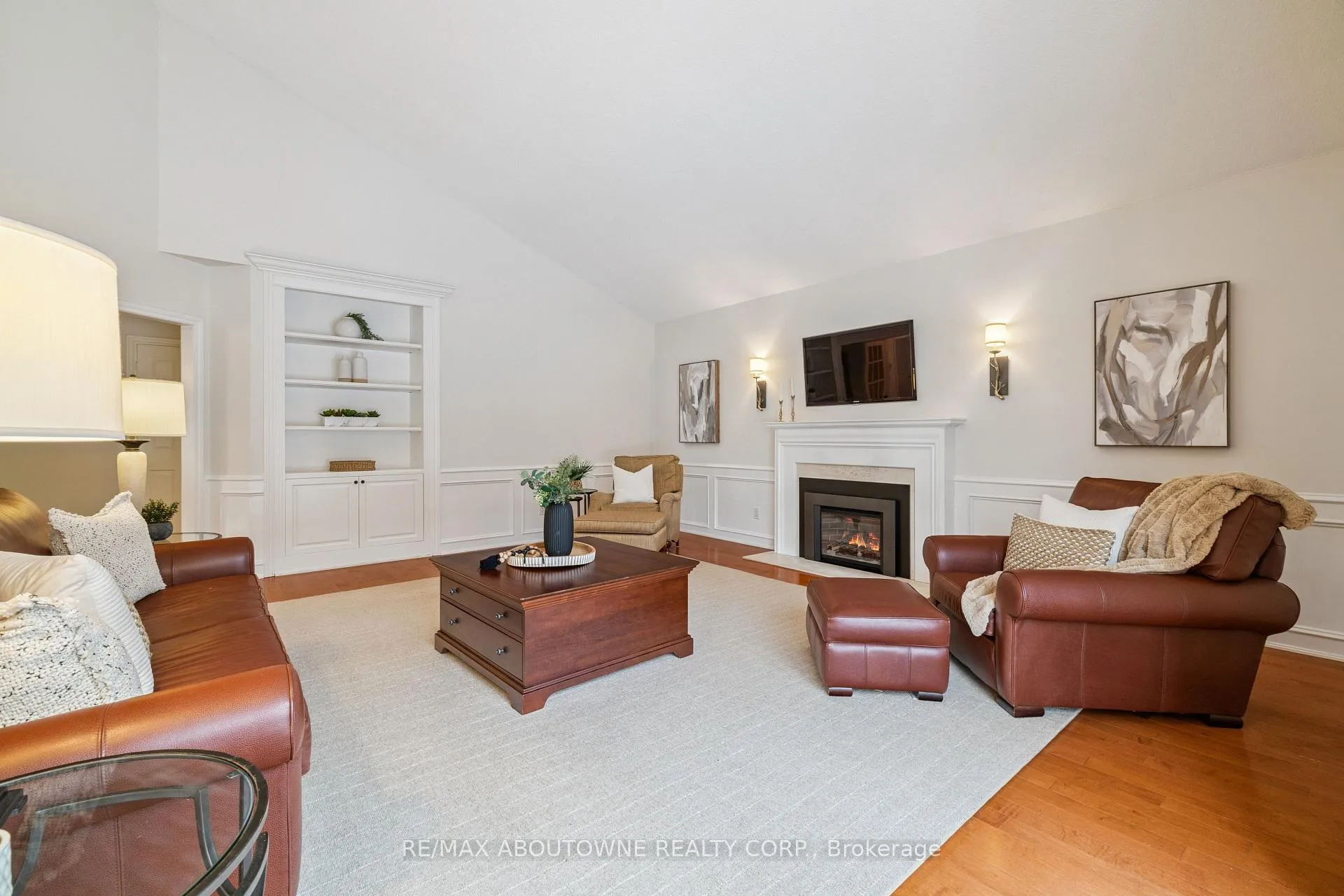 Photo 11 of 1424 The Links Drive, Oakville, Glen Abbey — HOMEH