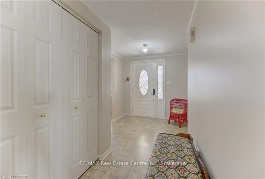 Photo 5 of 7 Kilkerran Crescent, Kitchener — HOMEH
