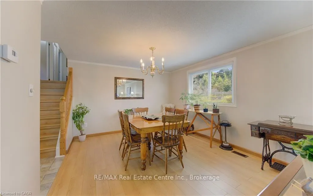 Photo 7 of 7 Kilkerran Crescent, Kitchener — HOMEH