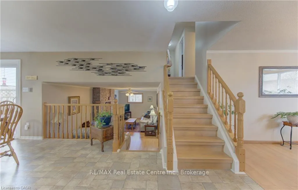 Photo 9 of 7 Kilkerran Crescent, Kitchener — HOMEH