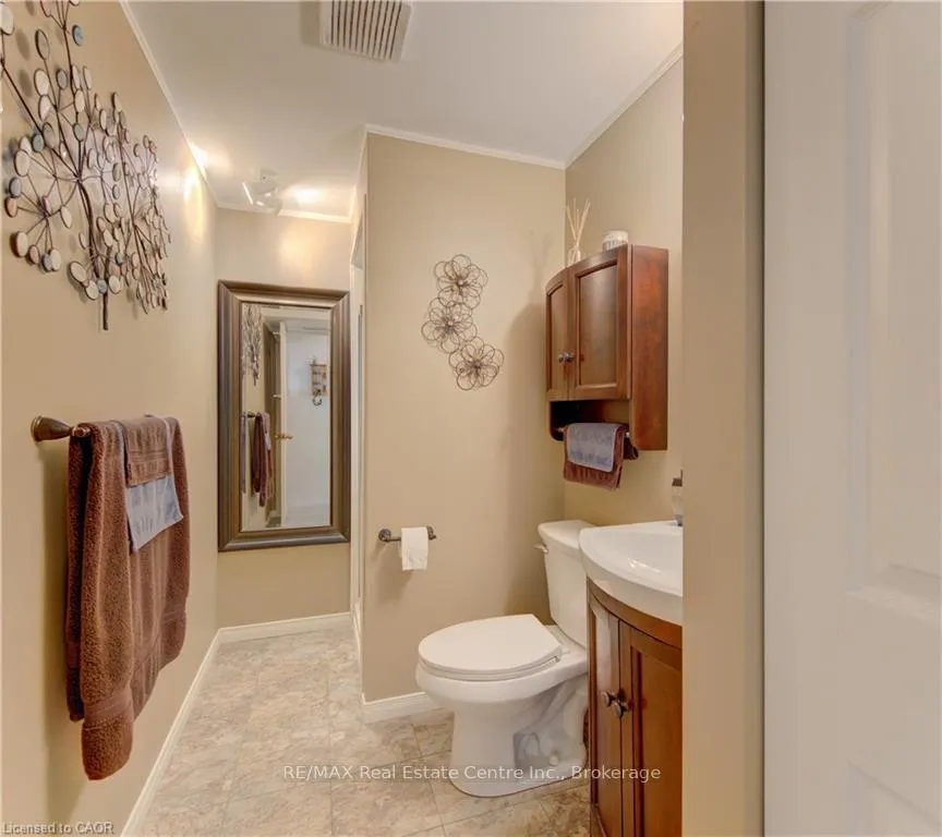 Photo 23 of 7 Kilkerran Crescent, Kitchener — HOMEH