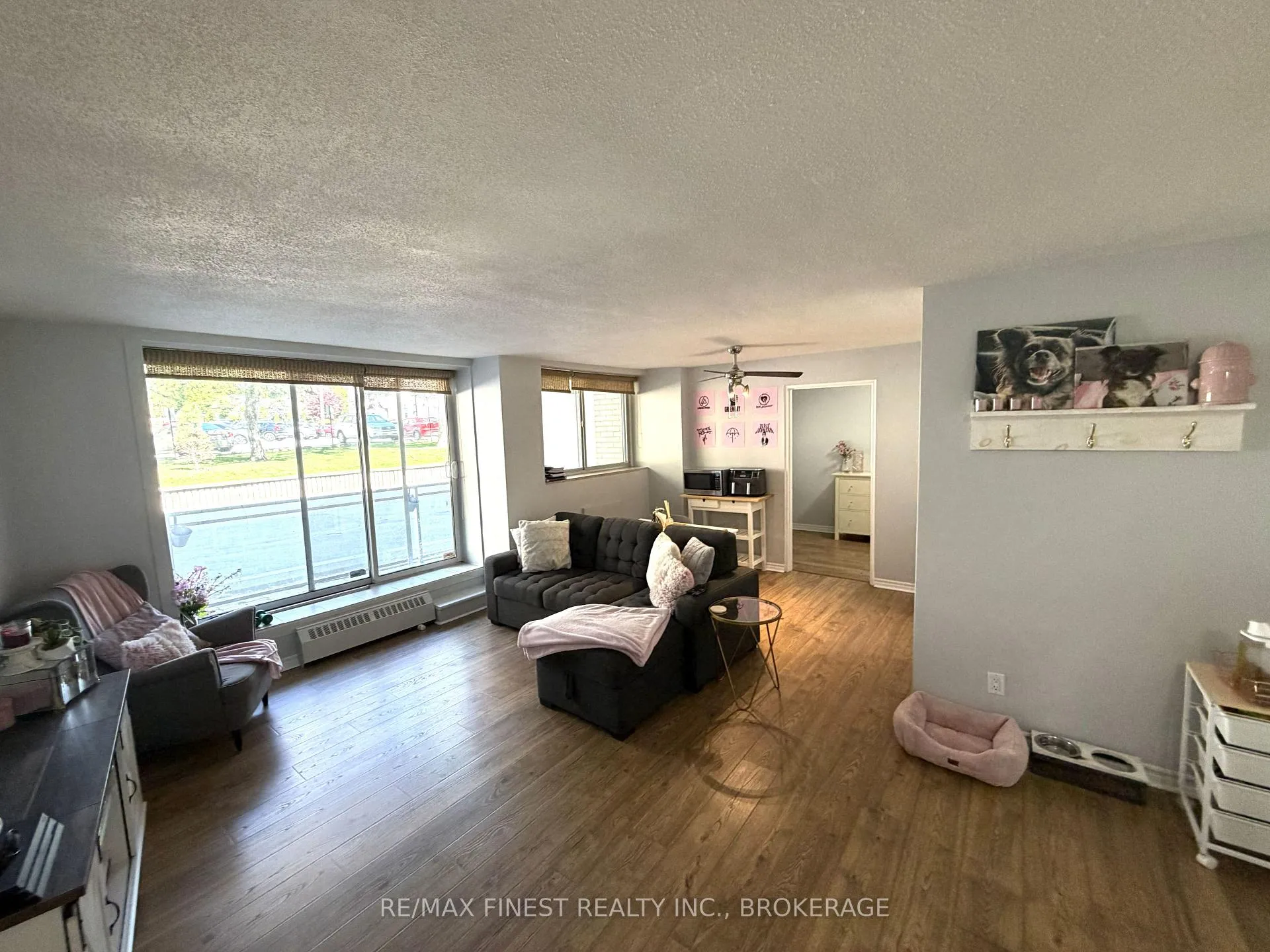 Photo 3 of Unit 106, 1 Mowat Avenue, Kingston, Central City West — HOMEH