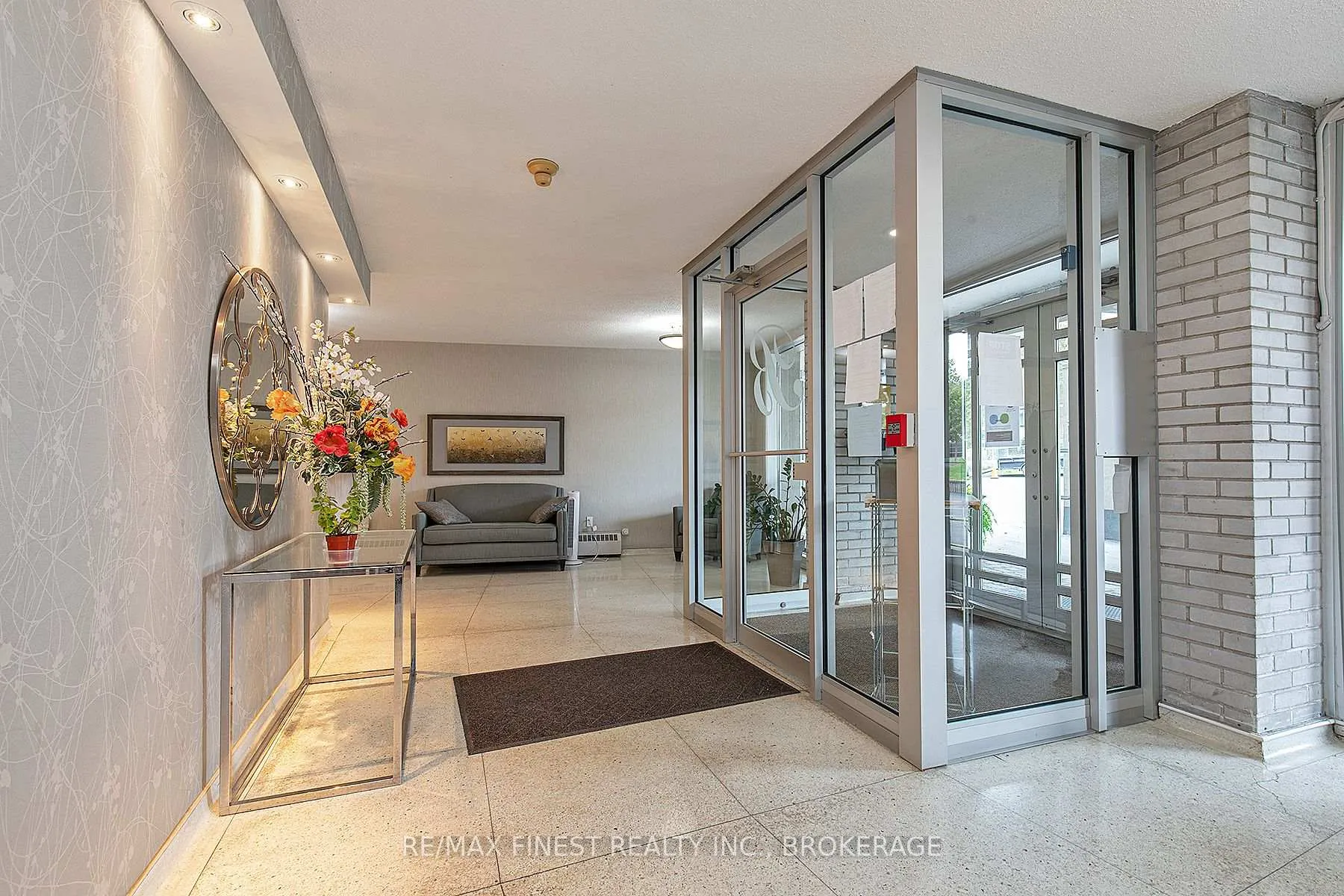 Photo 11 of Unit 106, 1 Mowat Avenue, Kingston, Central City West — HOMEH
