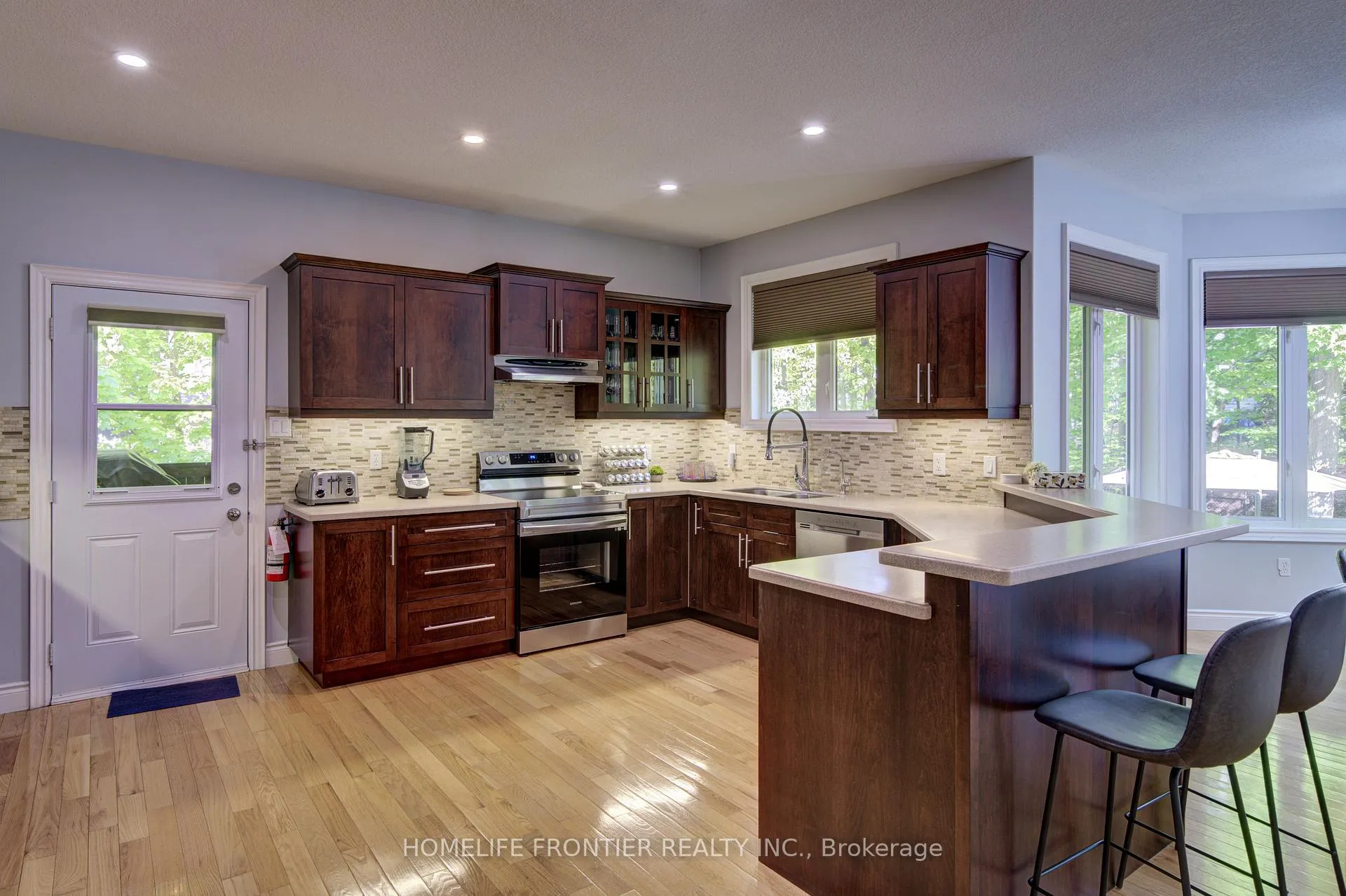 Photo 6 of 42 Forest Circle, Tiny, Lafontaine — HOMEH