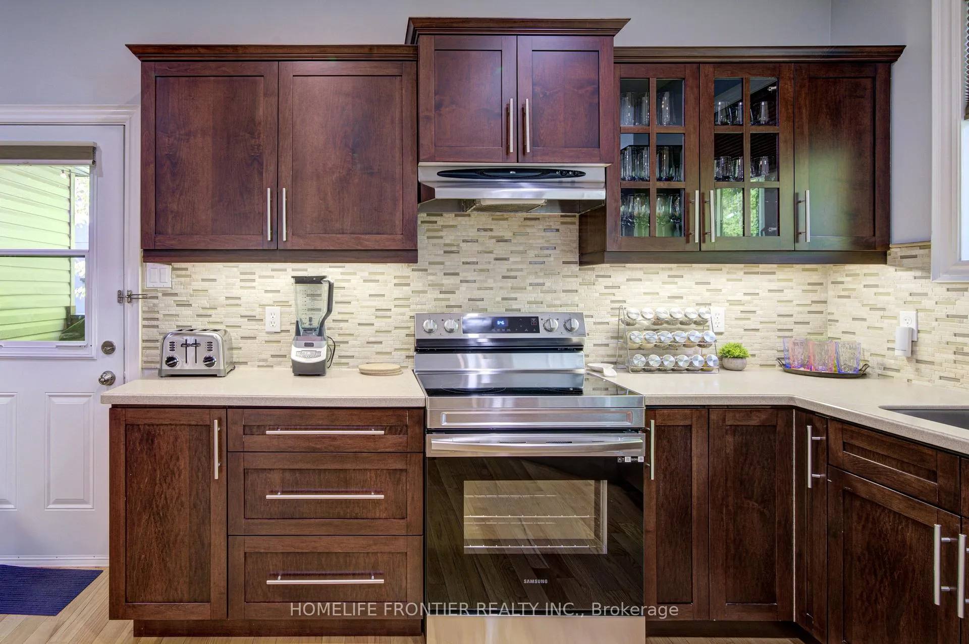Photo 7 of 42 Forest Circle, Tiny, Lafontaine — HOMEH