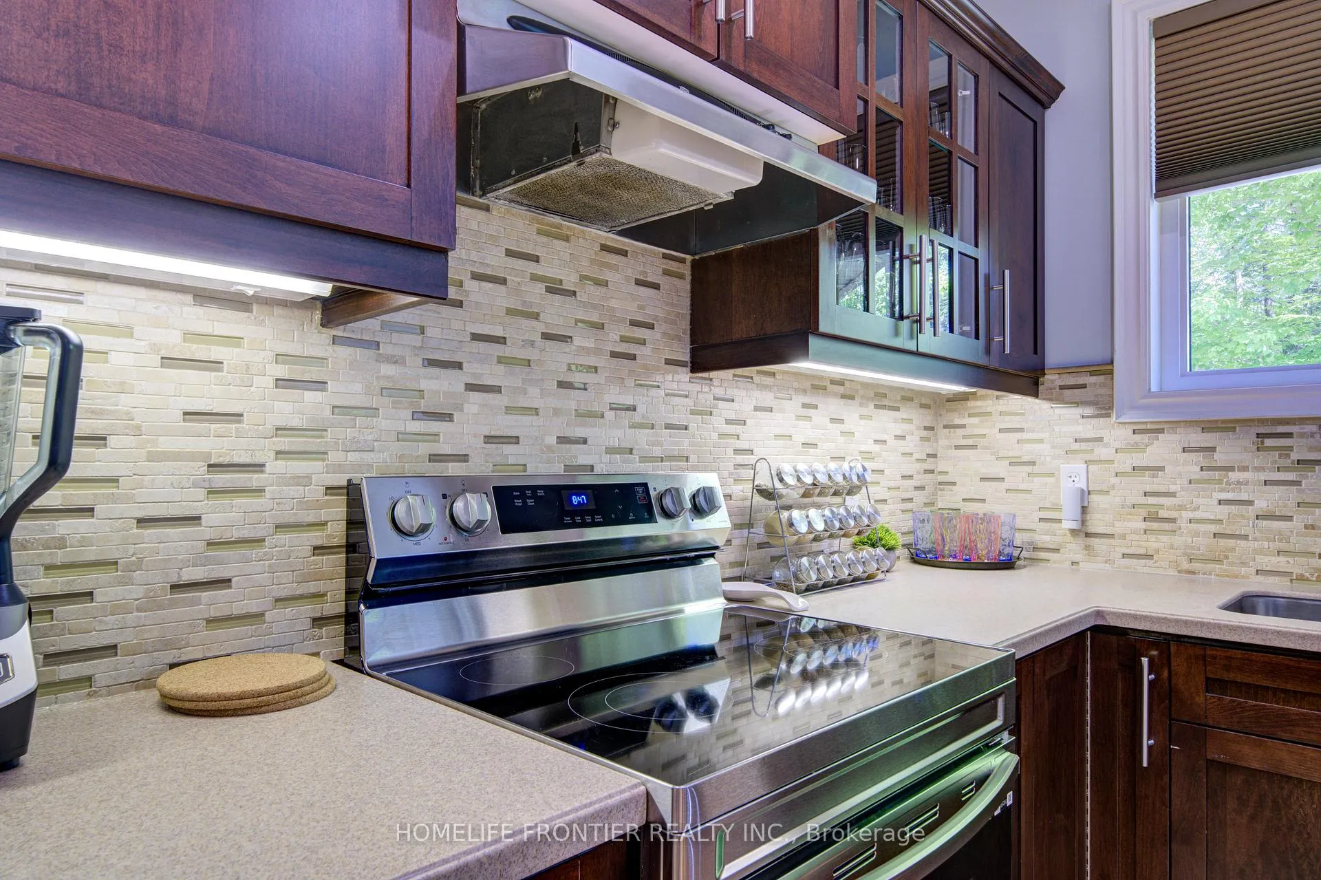 Photo 9 of 42 Forest Circle, Tiny, Lafontaine — HOMEH