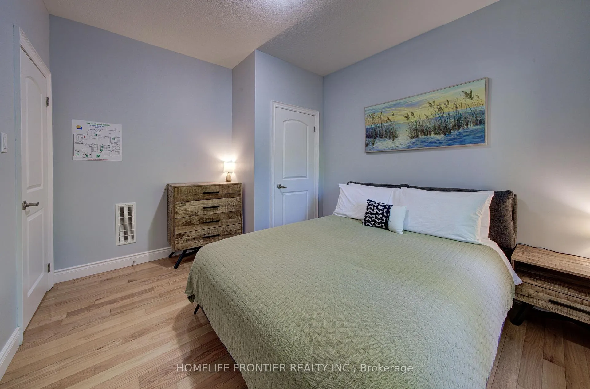 Photo 13 of 42 Forest Circle, Tiny, Lafontaine — HOMEH