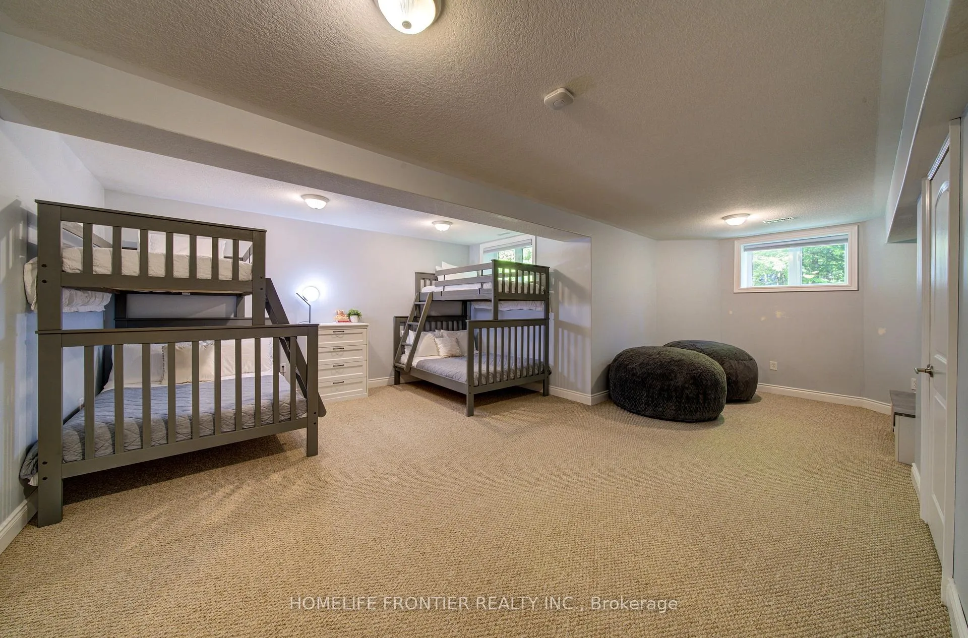 Photo 21 of 42 Forest Circle, Tiny, Lafontaine — HOMEH