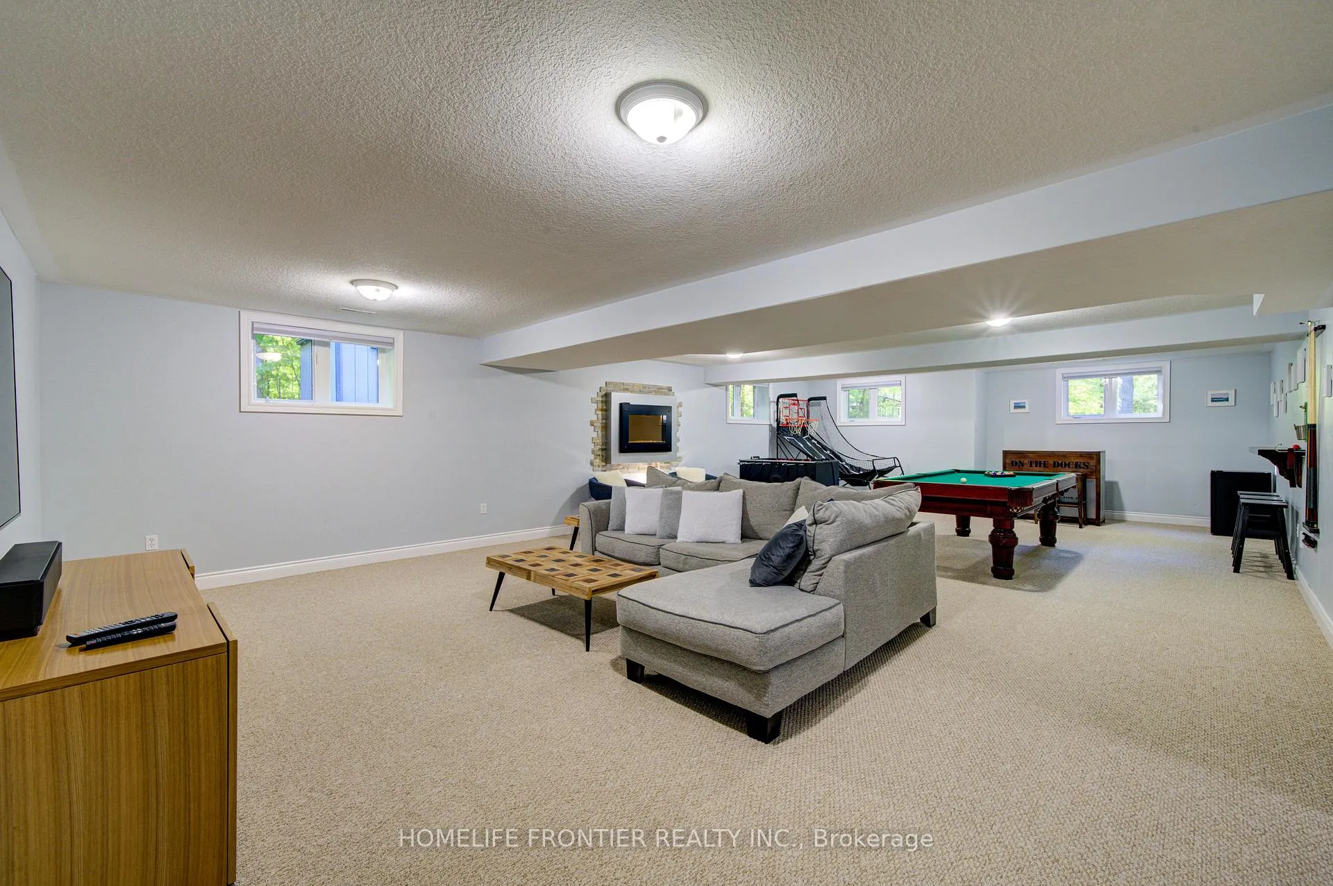 Photo 23 of 42 Forest Circle, Tiny, Lafontaine — HOMEH