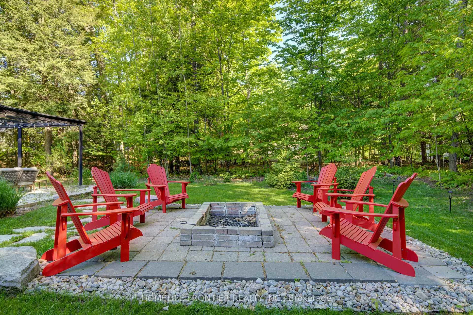 Photo 36 of 42 Forest Circle, Tiny, Lafontaine — HOMEH