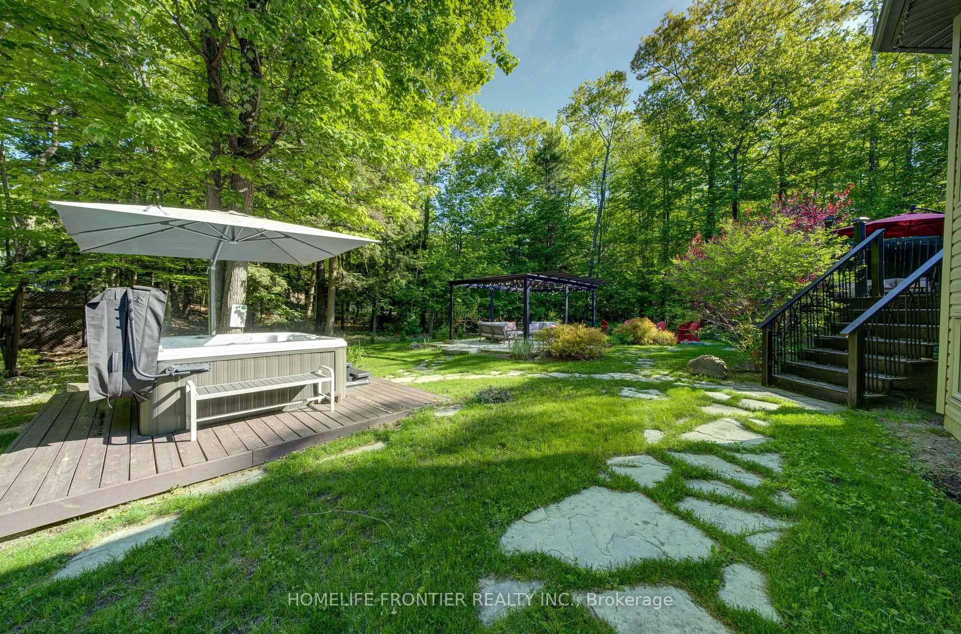 Photo 40 of 42 Forest Circle, Tiny, Lafontaine — HOMEH