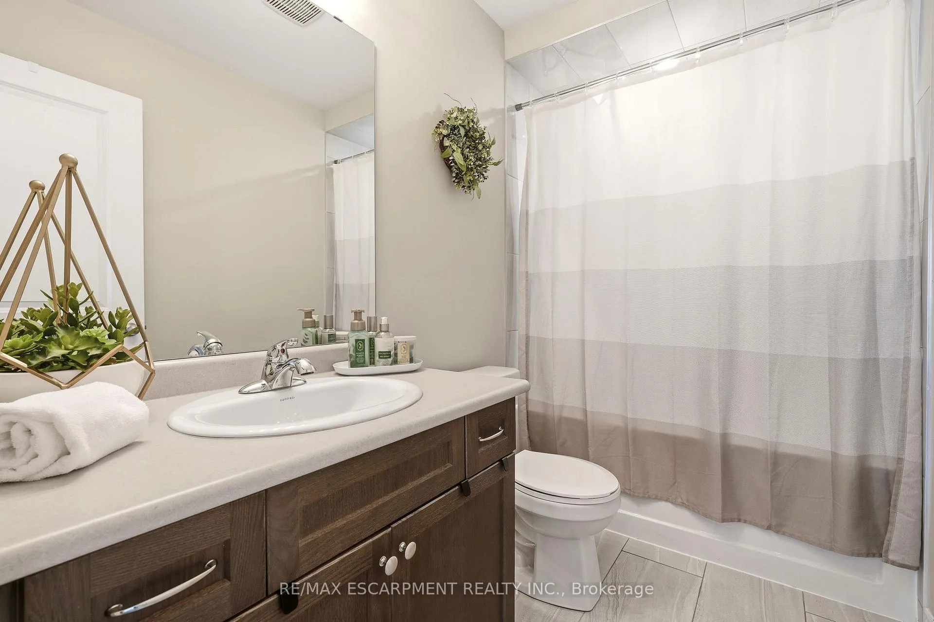 Photo 30 of 131 Sonoma Lane, Hamilton, Fruitland — HOMEH