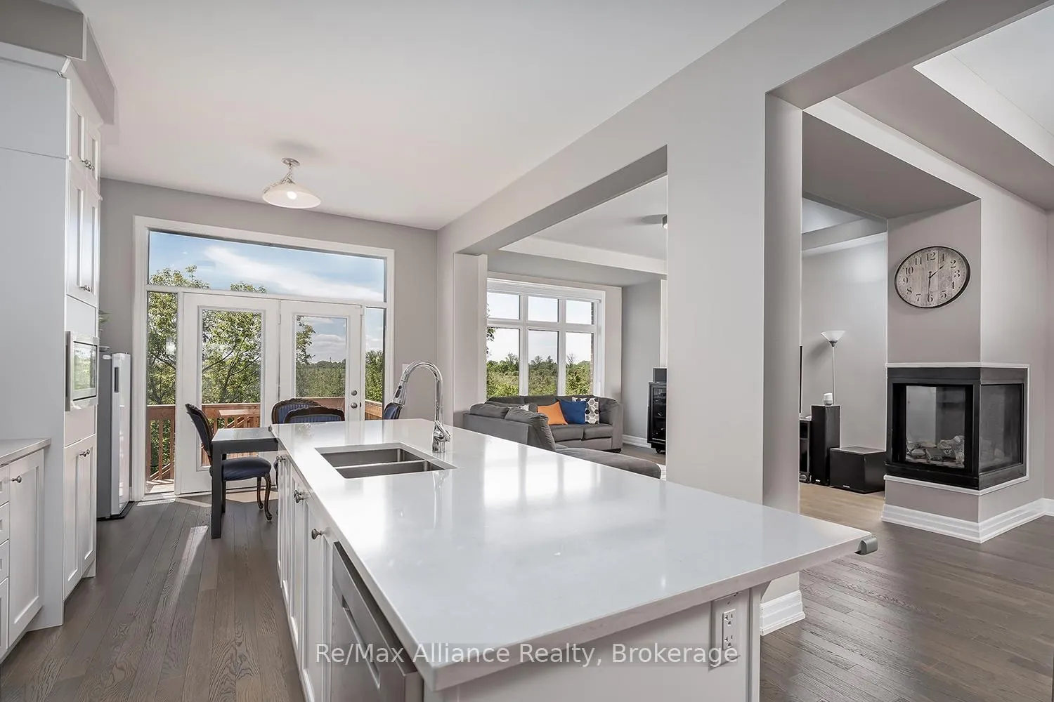 Photo 12 of 3291 Harasym Trail, Oakville, Northwest — HOMEH
