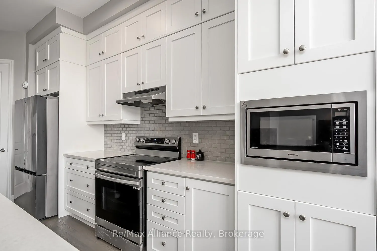 Photo 16 of 3291 Harasym Trail, Oakville, Northwest — HOMEH