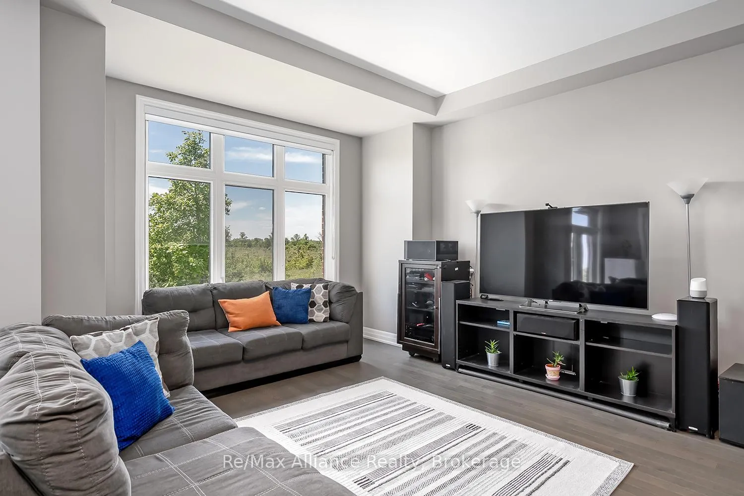 Photo 17 of 3291 Harasym Trail, Oakville, Northwest — HOMEH