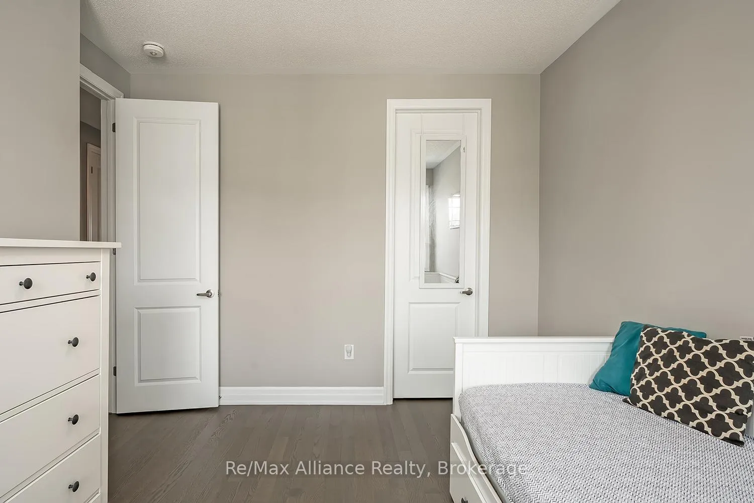 Photo 39 of 3291 Harasym Trail, Oakville, Northwest — HOMEH