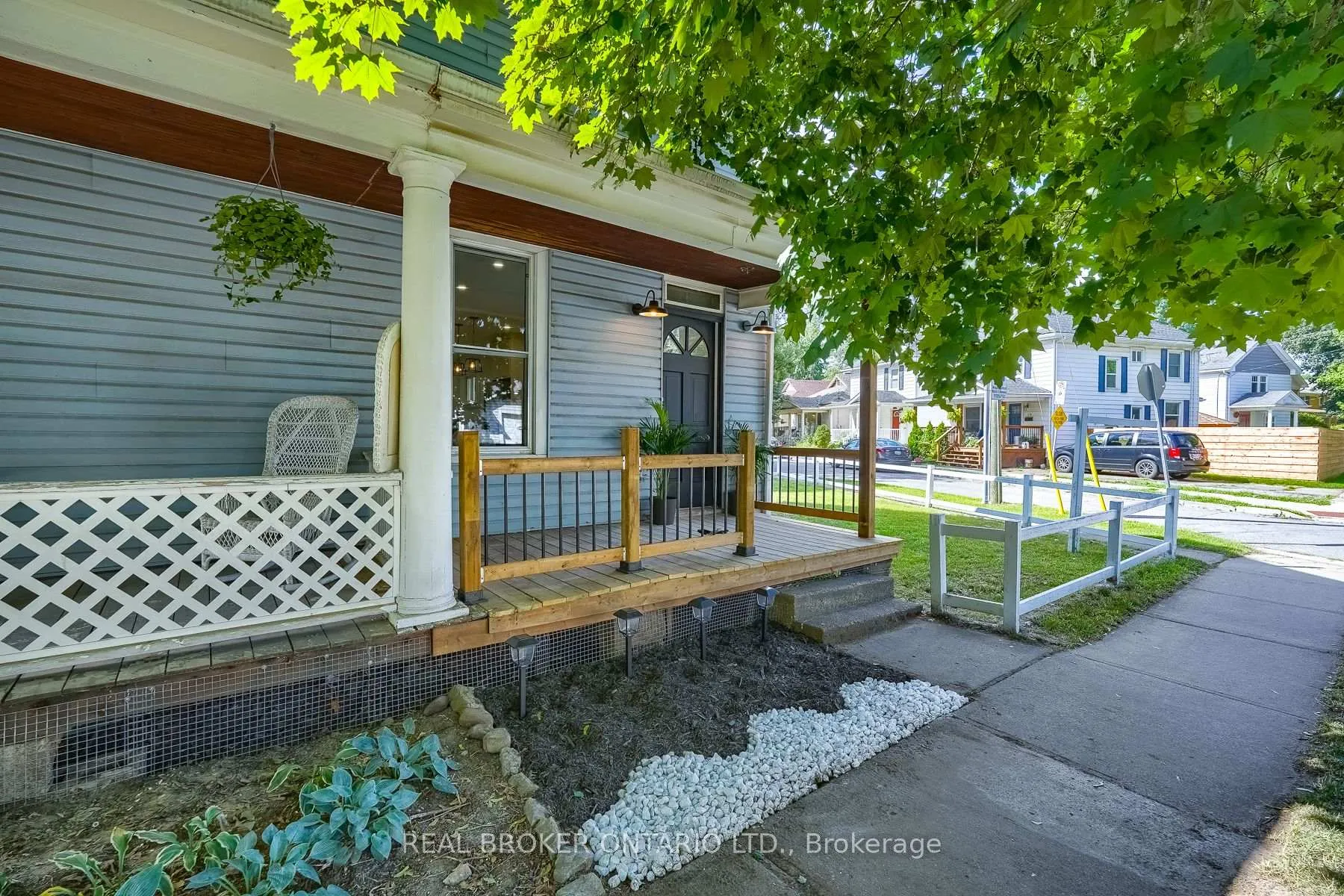 Photo 24 of 8 Elizabeth Street, St. Catharines, Downtown — HOMEH