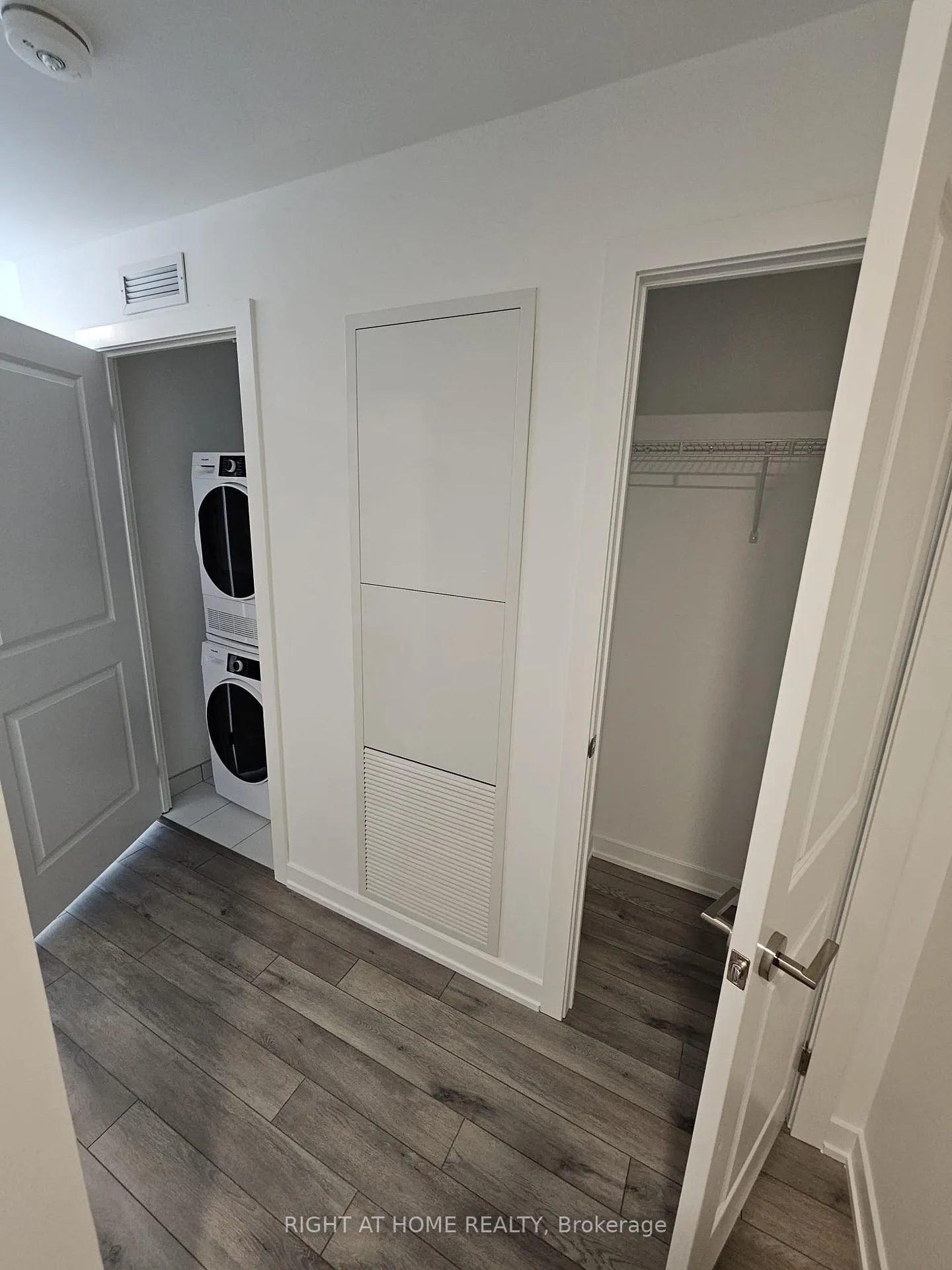 Photo 5 of Unit 2204, 15 Skyridge Drive, Brampton, Bram East — HOMEH