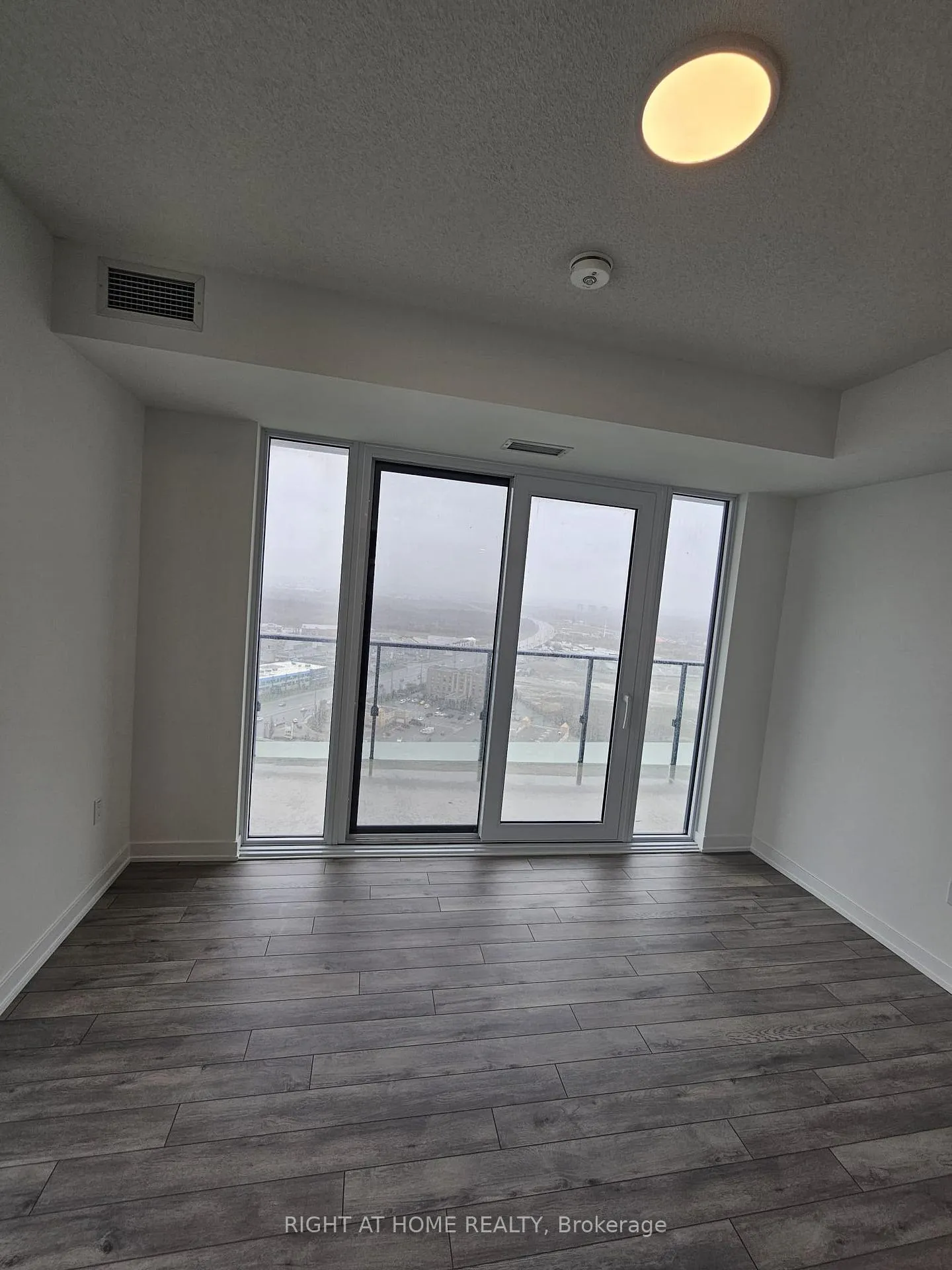 Photo 9 of Unit 2204, 15 Skyridge Drive, Brampton, Bram East — HOMEH