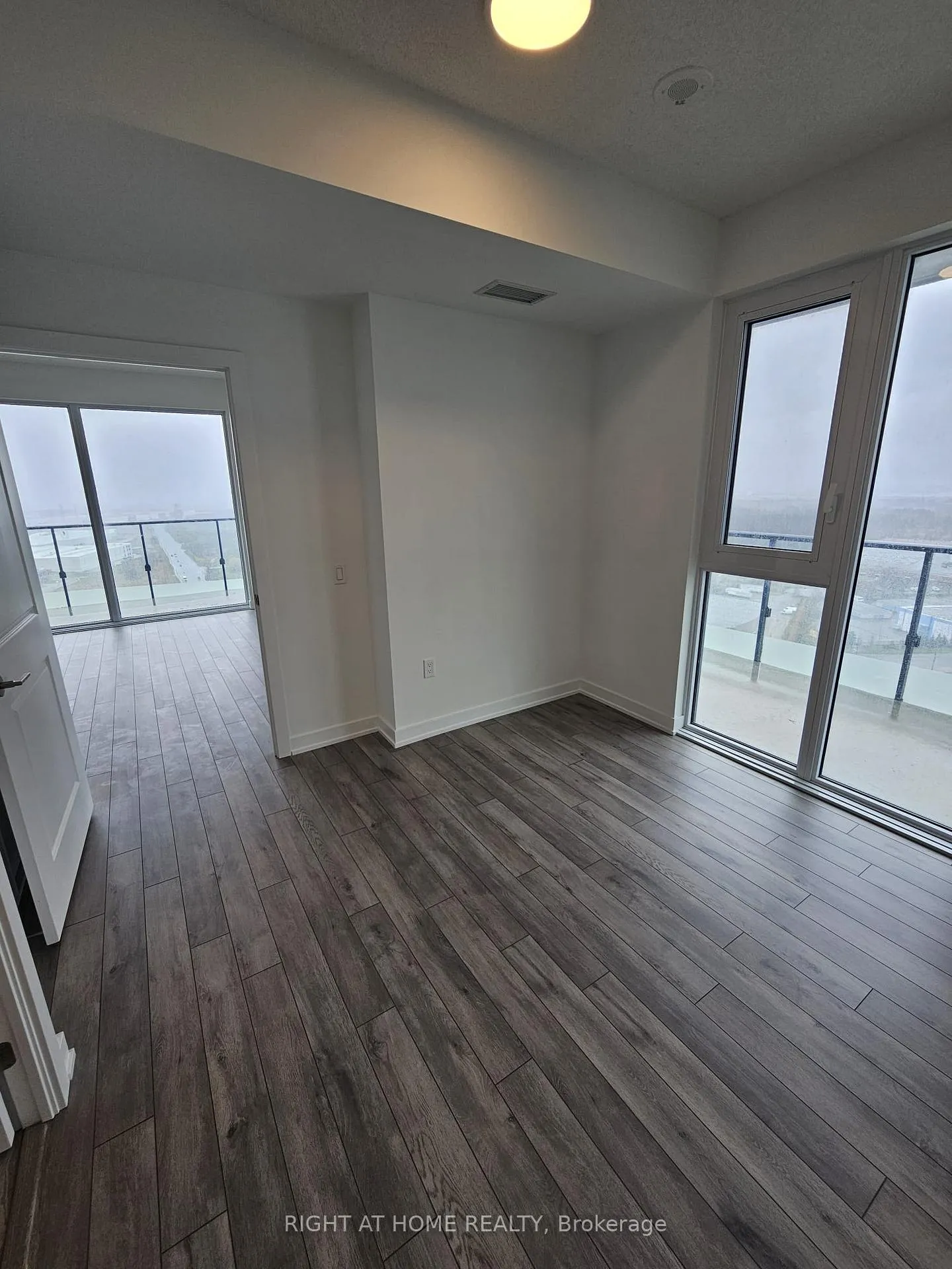 Photo 10 of Unit 2204, 15 Skyridge Drive, Brampton, Bram East — HOMEH