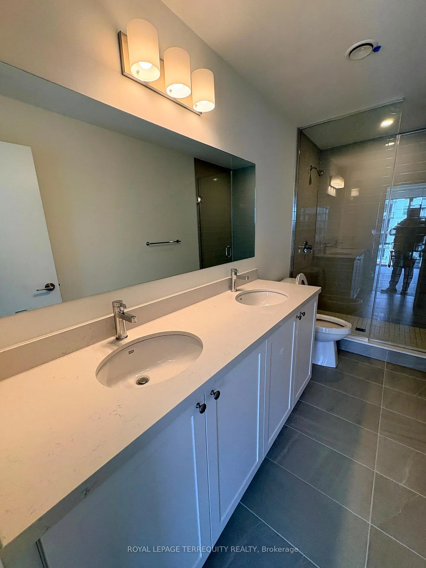 Photo 9 of Unit 907, 51 Clarington Boulevard, Clarington, Bowmanville — HOMEH