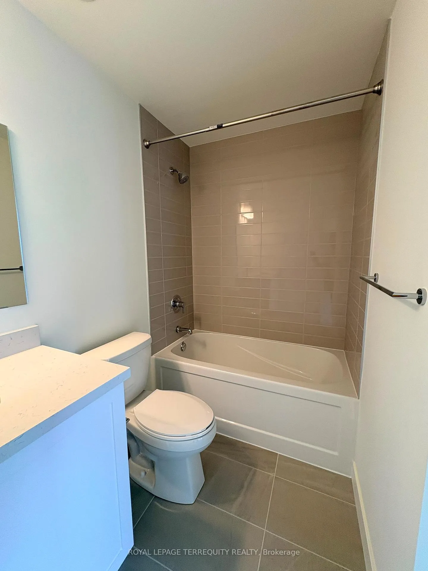 Photo 21 of Unit 907, 51 Clarington Boulevard, Clarington, Bowmanville — HOMEH