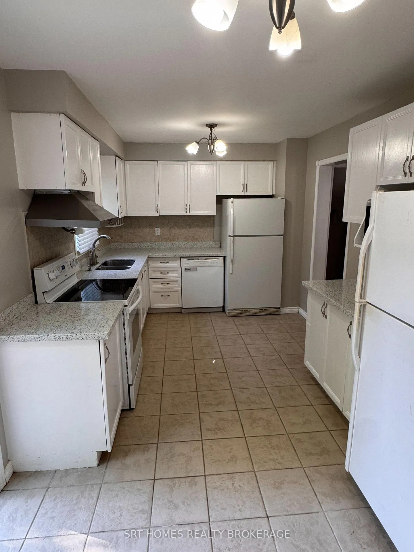 Photo 10 of 3 Doyle Court, Ajax, South East — HOMEH